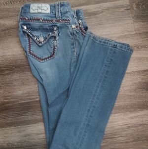 Women's Light Blue Embroidered Pocket Jeans